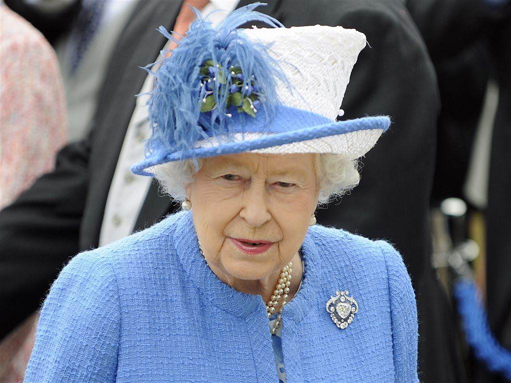 Koningin Elizabeth bij Epsom Derby - Vorsten