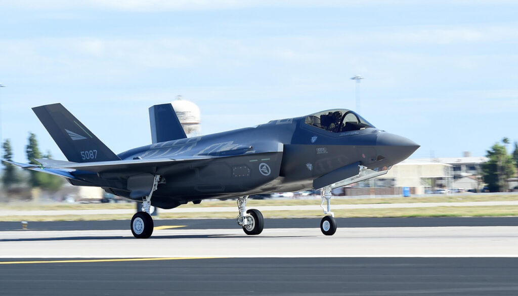 Royal Norwegian air force receives F-35 Lightning II