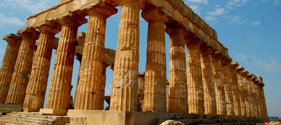 ‘Oude Grieken offerden mensen aan Zeus’ | KIJK Magazine