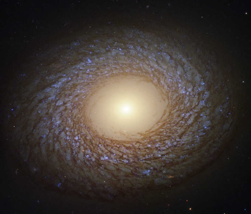 "NGC 2775"