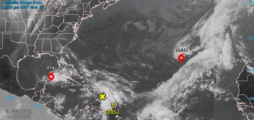 Tropische stormen Eta en Theta